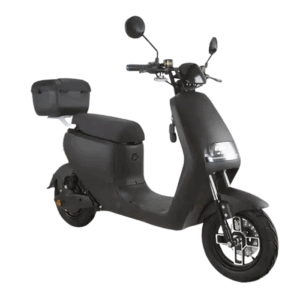 Scuter electric 900 W, 48V 30Ah, autonomie 90 km, viteză limitată la 25 km/h