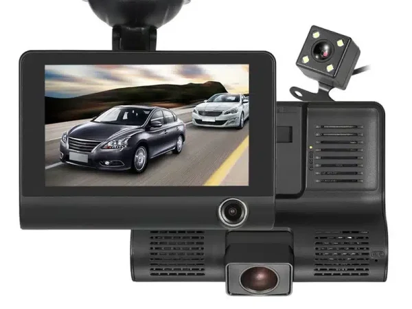 Camera de bord auto DVR Full HD cu 3 obiective fata, spate, interior