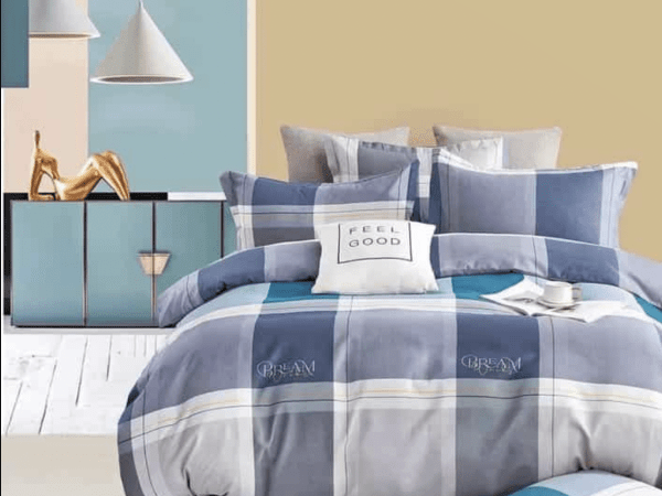 Lenjerie de pat, 2 persoane, 100% bumbac, imprimeu floral, cearsaf pat 230 x 250 cm, cearsaf pilota 200 x 230 cm, 2 fete de perna 50 x 75 cm, albastru / mov