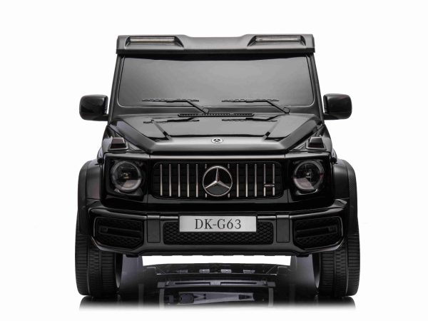 Mașină electrică Mercedes-Benz G63 AMG 4x4 cu două locuri 12V, negru, MP3 Player cu intrare USB/AUX, tracțiune 4x4, baterie 12V14Ah, roți EVA cu suspensie, scaune din piele, telecomandă, licențiat
