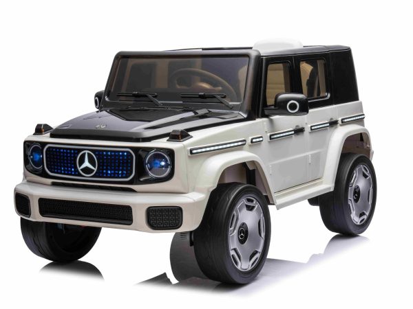 Mașinuță electrică de jucărie Mercedes-Benz EQG 12V, alb, componente ale caroseriei iluminate cu LED, lumini față și spate funcționale, telecomandă 2,4 GHz, intrare USB/Aux, baterie litiu, motor 2 x 35W, licență ORIGINALĂ