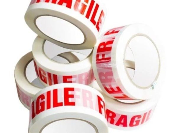 Banda adeziva Fragile, alba, 48 mm x 60 m