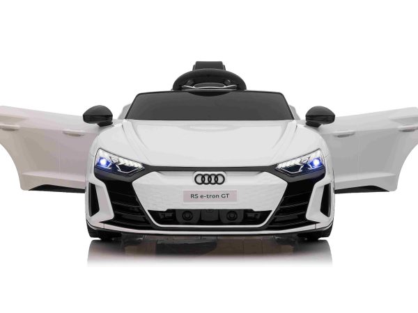 Maşinuţa electrica copii Audi RS E-tron GT 12V, alb, scaun lat, telecomandă 2.4 GHz, intrare USB / AUX, Bluetooth, suspensie, baterie litiu, lumini LED, motor 2 x 25W, licență ORIGINALĂ