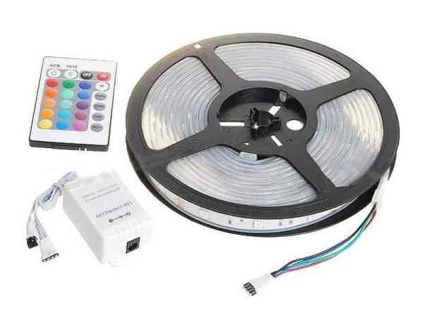 Banda LED RGB , Lungime 5 Metri cu controller