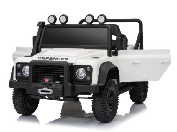 Maşinuţa electrica copii Land Rover Defender 110 SVX 12V, alb, tracțiune 4X4, lumini LED, suspensii față și spate, telecomandă 2.4 GHz, intrare USB/Aux, Bluetooth, baterie litiu, motor 4 X 25W, licență ORIGINALĂ