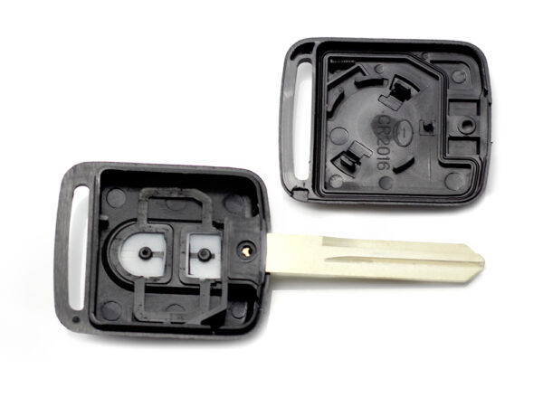 Nissan - Carcasa cheie 2 butoane (model patrat)