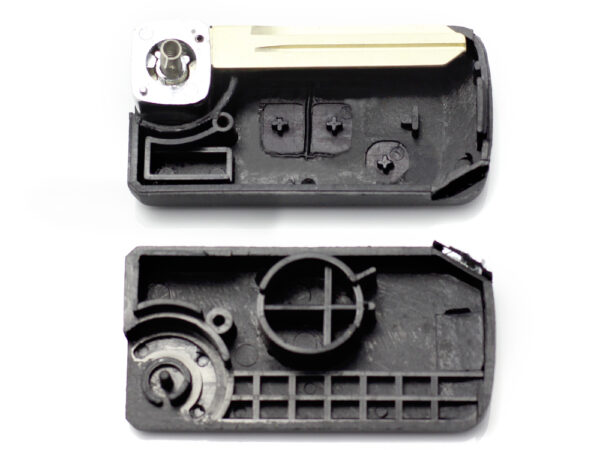 Nissan - Carcasa cheie tip briceag 2+1 butoane, model patrat (modificat)